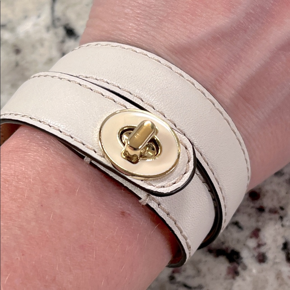 Coach Double Wrap Leather Bracelet EUC - Picture 7 of 8